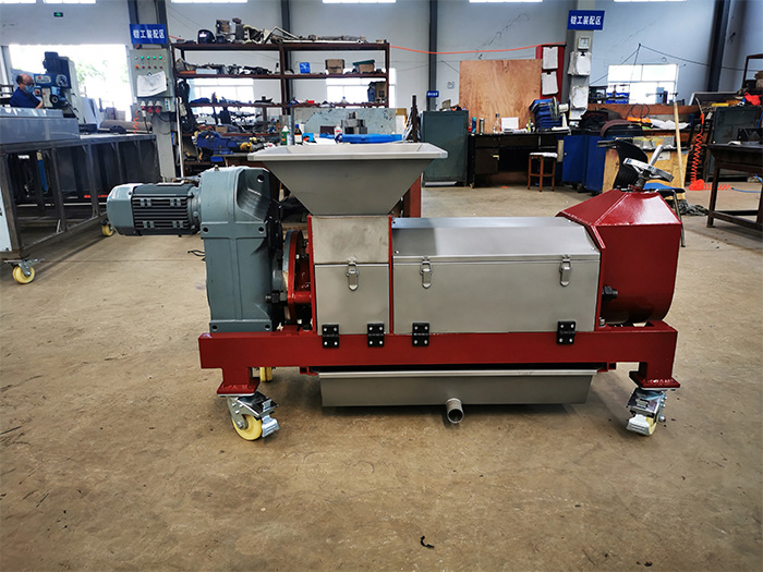 0.5-1噸連續(xù)壓榨機(jī)